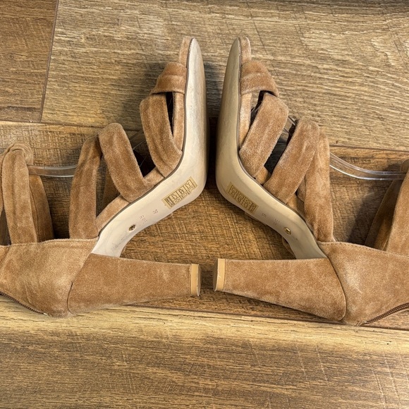 Raye Suede Revolve Nat Strappy Wrap Beige Heels sz 39